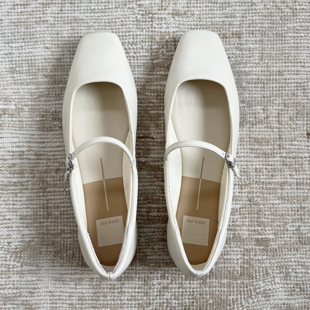 Dolce Vita Ivory Leather Reyes Ballet Flats 8.5
